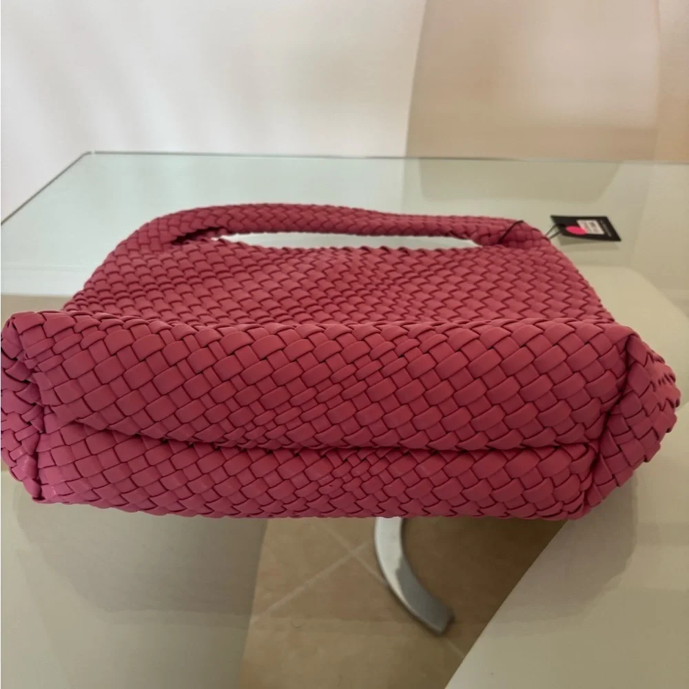 Elegant Pink Woven Handbag
